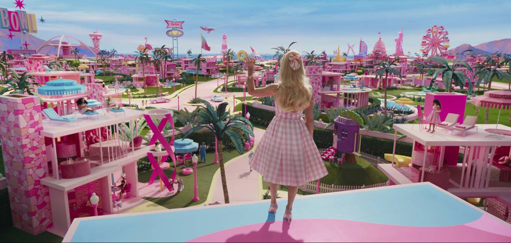 A scene of Margot Robbie "Barbie." 