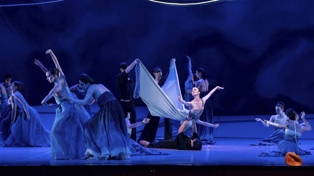 Victoria Jaiani and community "The Little Mermaid" by the Joffrey Ballet at the Lyric Opera House.